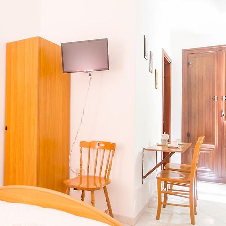 Bordonaro Mini Studio Apartment Cefalu Luaran gambar