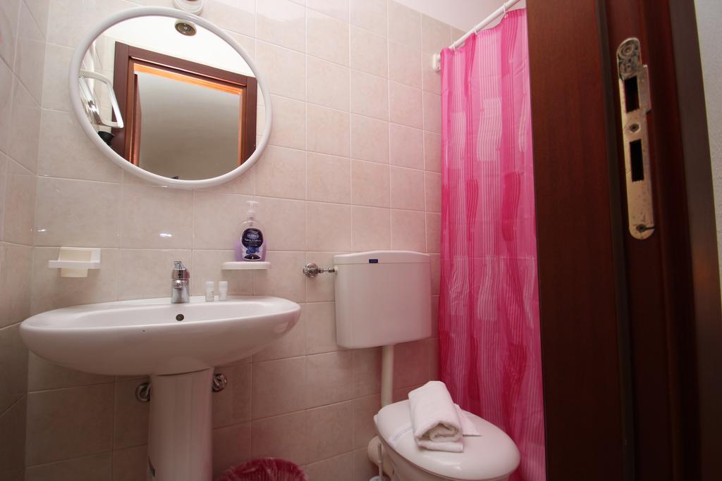 Bordonaro Mini Studio Apartment Cefalu Luaran gambar