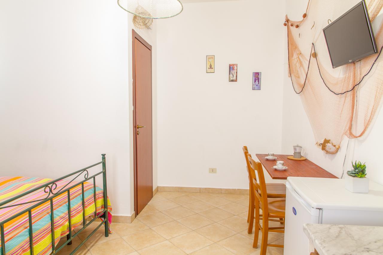 Bordonaro Mini Studio Apartment Cefalu Luaran gambar
